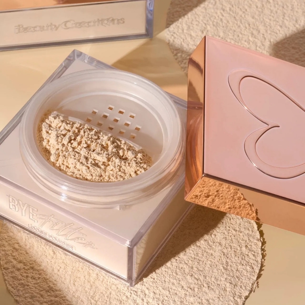 Translucent Dreams Loose Setting Powder - Translucent (Women Makeup) - Picture 2 of 3